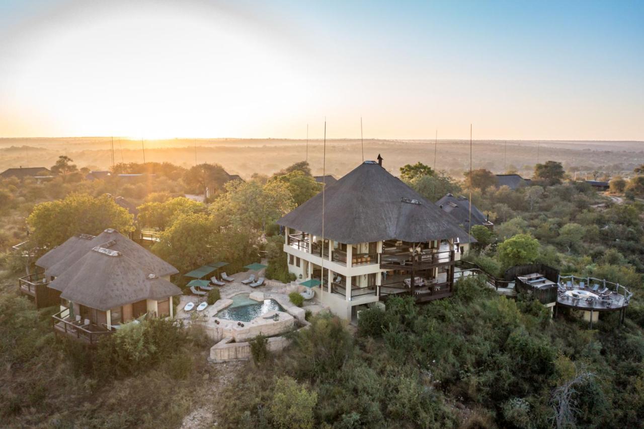 Makumu Private Game Lodge Частный заповедник Класери Экстерьер фото