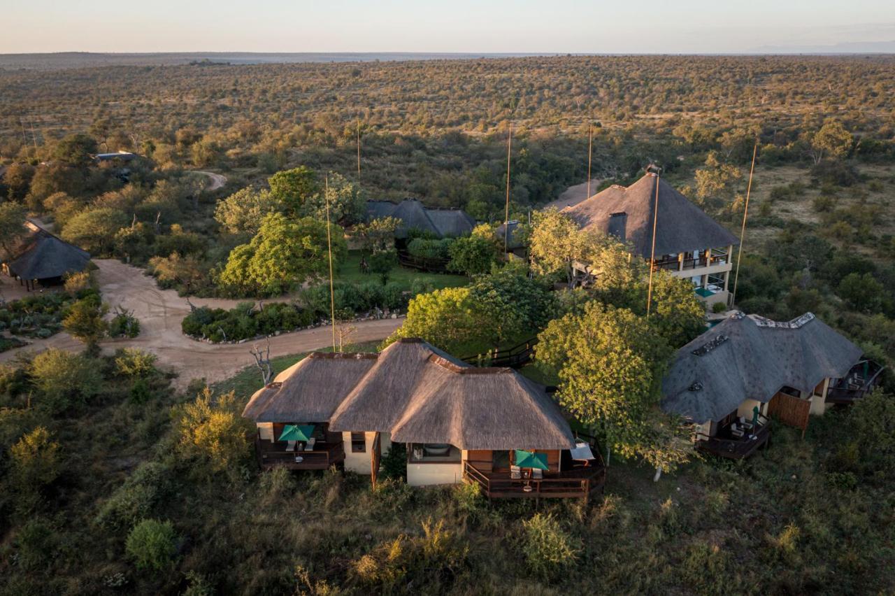 Makumu Private Game Lodge Частный заповедник Класери Экстерьер фото