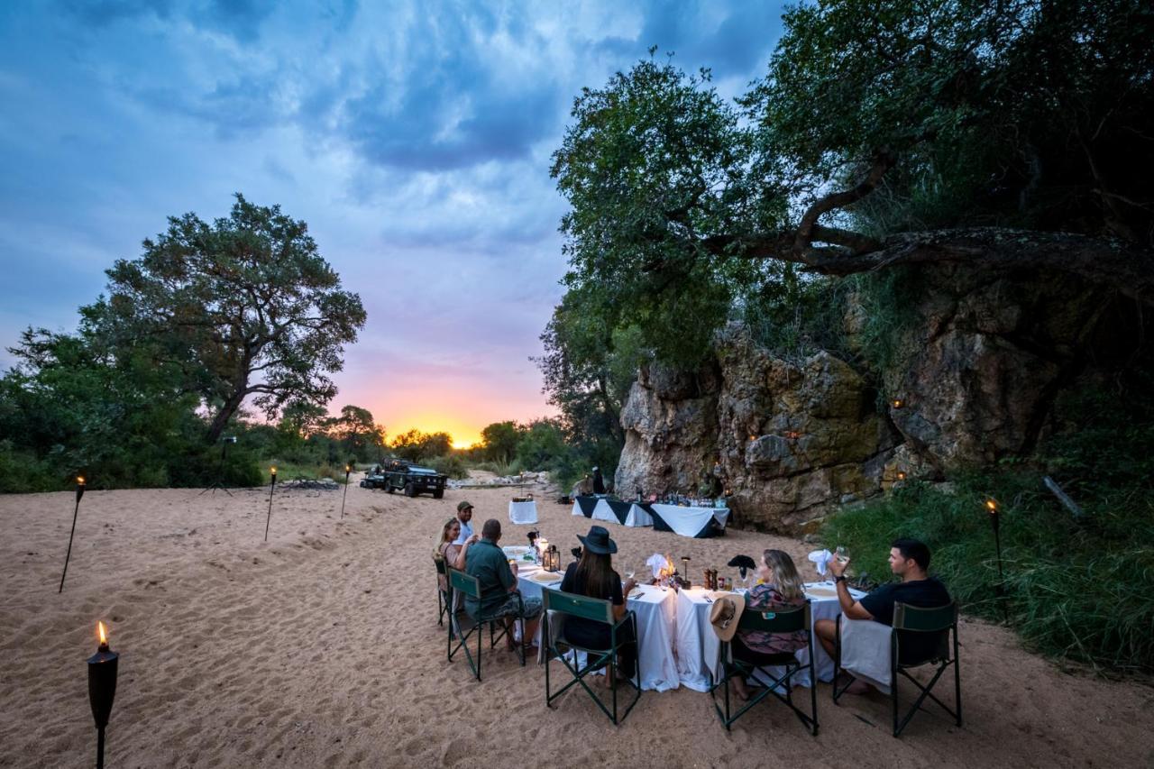Makumu Private Game Lodge Частный заповедник Класери Экстерьер фото